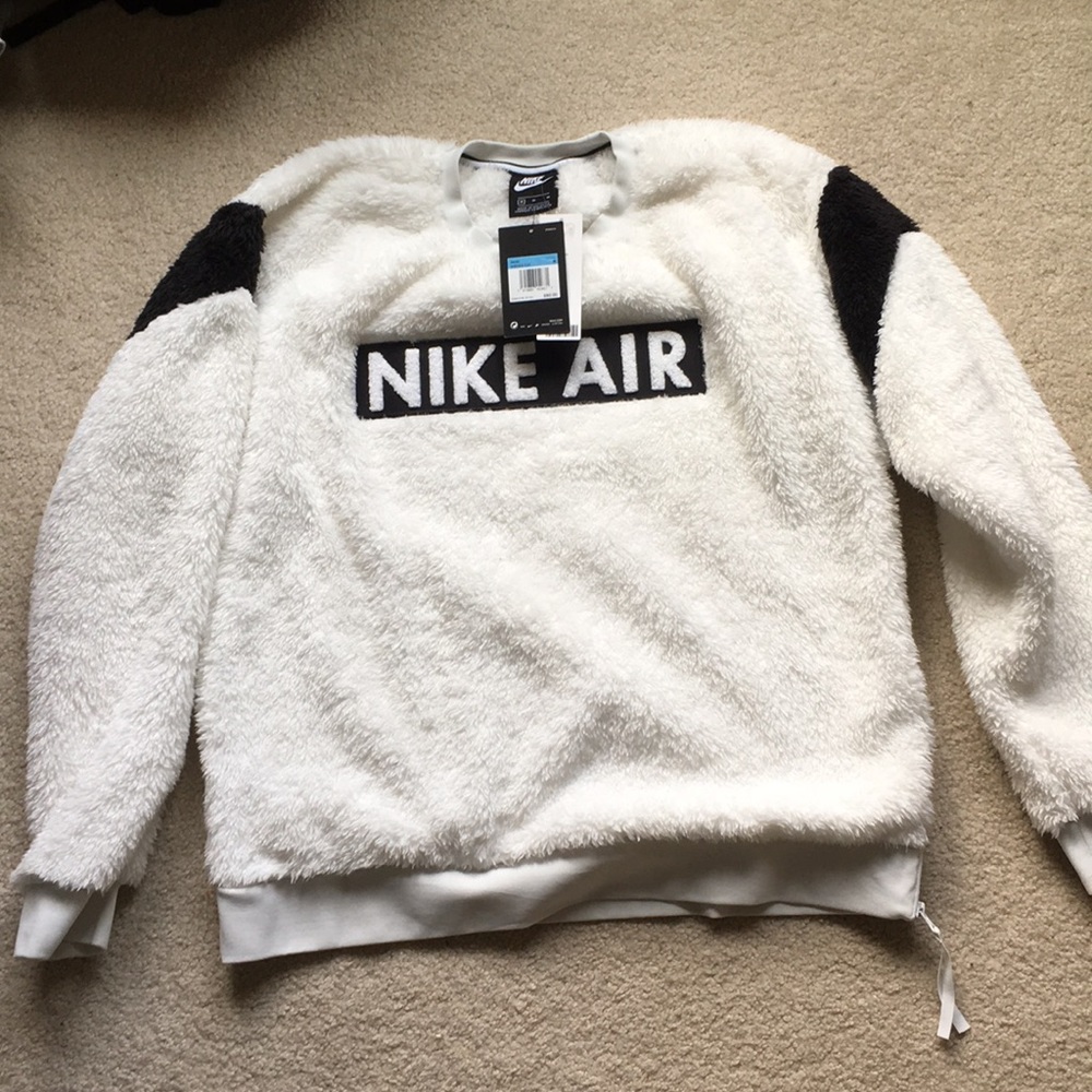 Nike Air Plush Pullover